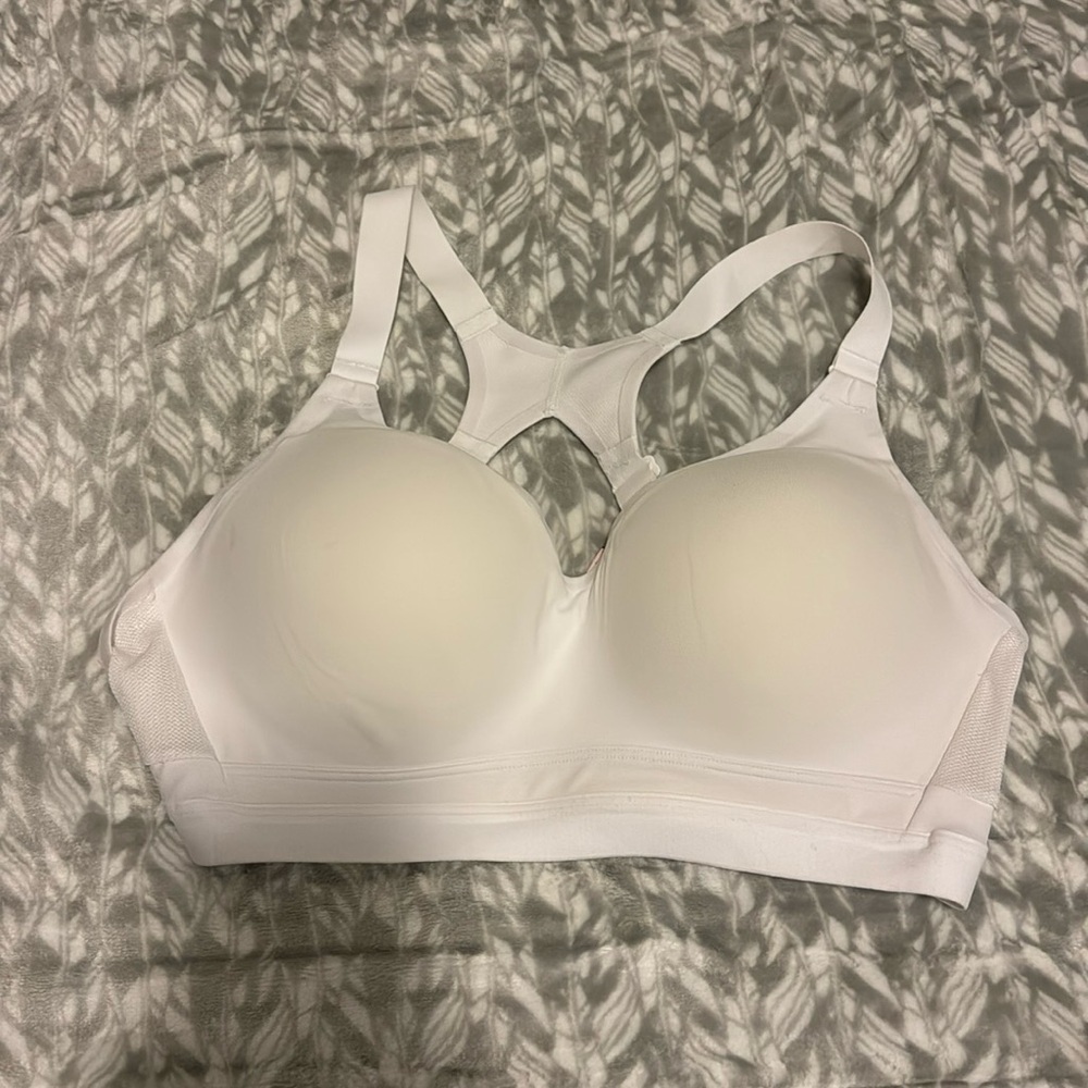 incredible workout bra by victoria’s secret